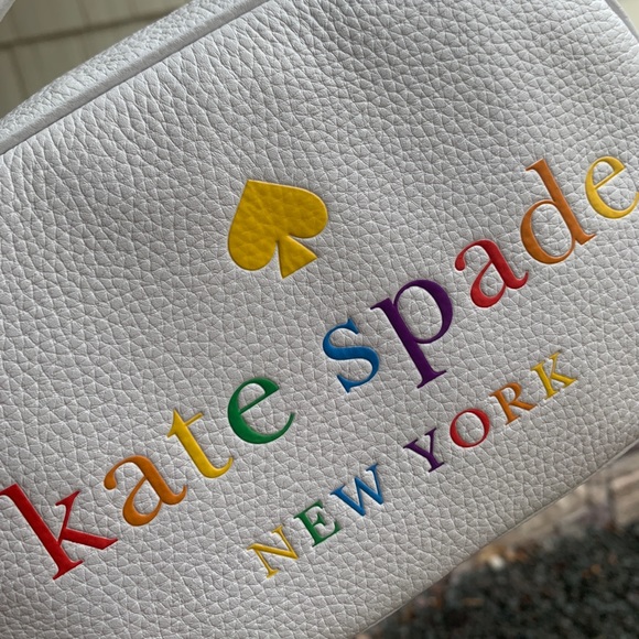 Authentic Kate Spade pebbled leather 🌈logo zip crossbody - Picture 16 of 16